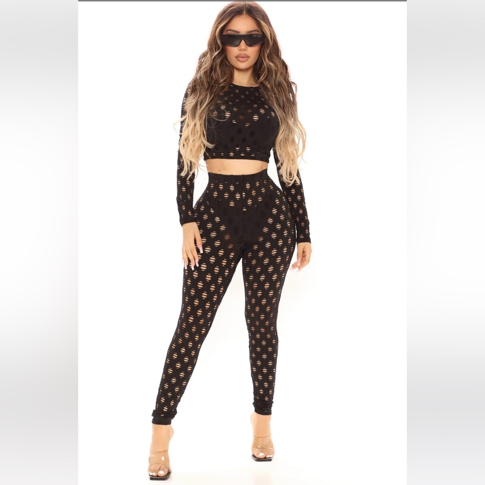 BRAND NEW sexy fishnet 2 piece set 🖤